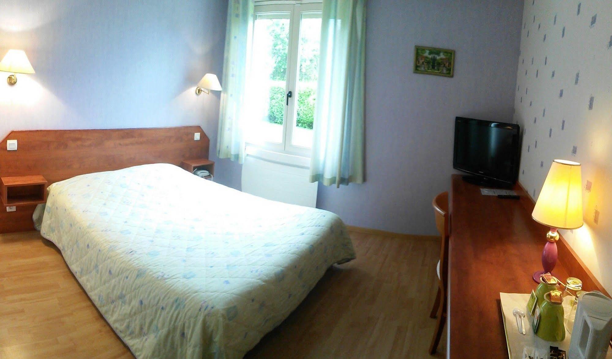 Logis Le Relais De Vacherauville מראה חיצוני תמונה